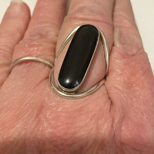 ATI Sterling Silver Ring with Black Onyx Oval Stone